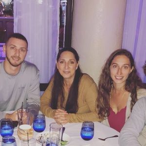 Meet your Posher, Elvira